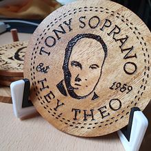 Commissioned Wooden Coasters. Design, Ilustração tradicional, Esboçado, Marcenaria, e Design e fabricação de móveis projeto de David Guy - 20.07.2023