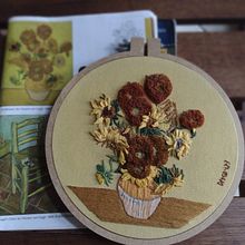 Les Tounersols . Embroider project by Denise M G Dias - 07.20.2023