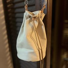 Mi proyecto del curso: Iniciación al diseño de bolsos de cuero. Design de acessórios, Artesanato, Design de moda, Costura, e DIY projeto de Silvia König - 21.07.2023