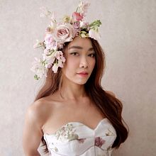 My project for course: Wearable Floral Jewelry: Make Accessories with Fresh Flowers. Accessor, Design, Jewelr, Design, Fashion Design, DIY, Floral, and Plant Design project by Indah Chrisninda - 07.22.2023