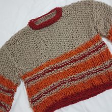 Mi proyecto del curso: Introducción al tejido de punto de prendas oversize. Accessor, Design, Fashion Design, Fiber Arts, and Knitting project by Nayrobi Notario - 07.21.2023