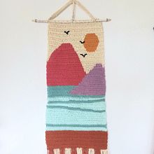 Mi proyecto del curso: Intarsia crochet: teje tus propios tapices. Un proyecto de Diseño de moda, Decoración de interiores, Tejido, DIY, Crochet y Diseño textil de Ana Nogales Molano - 24.07.2023