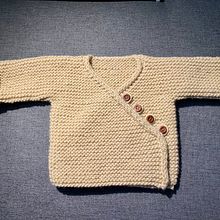 Mi proyecto del curso: Tejido de punto para prendas infantiles. Fashion Design, Fiber Arts, DIY, and Knitting project by georginaclark731 - 04.22.2023