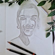 My project for course: Pencil Portraits: Light, Shadow, and Proportion. Traditional illustration, Fine Arts, Sketching, Pencil Drawing, Drawing, Portrait Drawing, Realistic Drawing, Artistic Drawing, and Figure Drawing project by Fanny Johansson - 07.28.2023