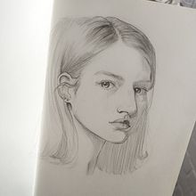 Proyecto del curso: Sketchbook de retrato explora el rostro humano. Projekt z dziedziny Sketching,  R, sunek, Portret,  R, sunek art, st, czn i Sketchbook użytkownika Catalina Martínez Fuentes - 29.07.2023