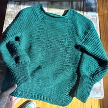 Mi proyecto del curso: Top-down: prendas a crochet de una sola pieza. Fashion Design, Fiber Arts, DIY, Crochet, and Textile Design project by Gabriela Dupuy - 08.05.2023