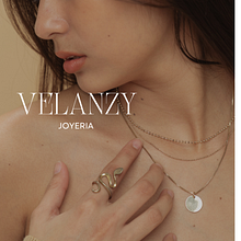 Mi proyecto del curso: Canva de 0 a 100: crea diseños de forma profesional Ein Projekt aus dem Bereich Br, ing und Identität, Grafikdesign, Webdesign und Social Media Design von Catherine Castellanos - 31.07.2023