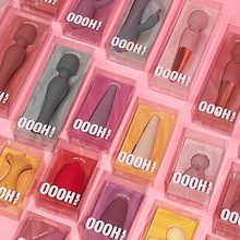 OOOH! - Naming, branding, packaging Ein Projekt aus dem Bereich Br, ing und Identität, Grafikdesign, Verpackung, Cop, writing, Naming und Innenarchitektur von WANNA - 02.08.2023