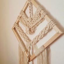 Meu projeto do curso: Introdução à tapeçaria em macramê. Accessor, Design, Arts, Crafts, Fiber Arts, Macramé, and Textile Design project by Ermelindo Lopes - 08.02.2023