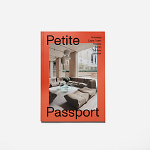 Petite Passport Magazine #1. Graphic Design, T, and pograph project by Marjolein Delhaas - 08.04.2023