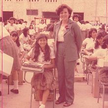 Mi proyecto del curso:  Mis Vívidas Nostalgias. Un progetto di Scrittura, Creatività, Stor, telling, Narrativa e Scrittura di narrativa non-fiction di Rusia Candelario Murillo - 10.08.2023