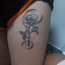 Meu projeto do curso: Tatuagem botânica com pontilhismo Ein Projekt aus dem Bereich Traditionelle Illustration, Tattoodesign und Botanische Illustration von 66victoroliveira - 18.07.2023
