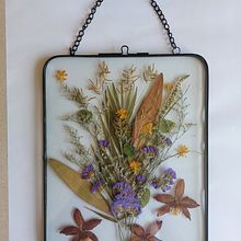 Meu projeto do curso: Técnicas básicas para prensar flores e plantas. Arts, Crafts, Fine Arts, Collage, DIY, Floral, and Plant Design project by elisabetevaz - 08.15.2023