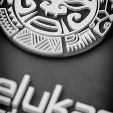 MASELUKAE TATTOO. Un proyecto de Diseño gráfico, Diseño editorial, Diseño Web, Fotomontaje, Br e ing e Identidad de Jonas Jorna - 18.08.2023