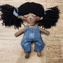 Mi proyecto del curso: Muñecos de tela: diseño, costura y creación de contenido. Arts, Crafts, To, Design, Social Media, Mobile Photograph, Product Photograph, Instagram Photograph, Patternmaking, and Dressmaking project by raul.lerma - 08.21.2023