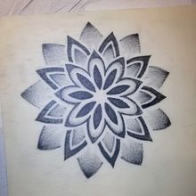 Mandala. Tattoo Design project by Carla Vergara - 08.23.2023