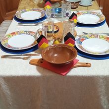 Mi proyecto del curso: Estilismo de mesa: combina vajillas de forma única "Fiesta de la cerveza". Un projet de Céramique, Artisanat , et Décoration d'intérieur de Pepa - 25.09.2023