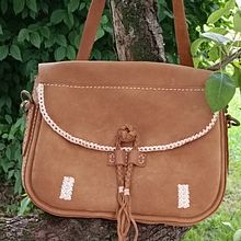 Mi proyecto del curso: Creación de bolsos de cuero artesanales para principiantes. Projekt z dziedziny Projektowanie dodatków, Craft,  Sz i cie użytkownika Unai Urrutia Bilbao - 28.08.2023
