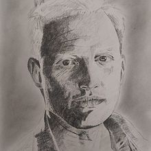 Mi proyecto del curso: Retrato realista a lápiz: captura historias y emociones. Traditional illustration, Pencil Drawing, Drawing, Portrait Drawing, and Realistic Drawing project by Axel Ulises Vite Navarrete - 08.29.2023