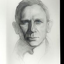 My project for course: Pencil Portraits: Light, Shadow, and Proportion. Traditional illustration, Fine Arts, Sketching, Pencil Drawing, Drawing, Portrait Drawing, Realistic Drawing, Artistic Drawing, and Figure Drawing project by teepiste - 08.30.2023