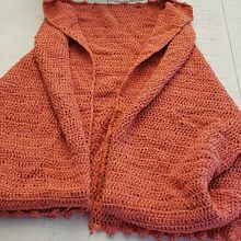 Mi proyecto del curso: Top-down: prendas a crochet de una sola pieza. Projekt z dziedziny Projektowanie mod,  Tkactwo, DIY, Sz, dełkowanie, Wzornictwo tekst i liów użytkownika Omaira Melo - 30.08.2023
