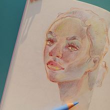 My project for course: Vibrant Portrait Drawing with Colored Pencils. Drawing, Portrait Drawing, Sketchbook, and Colored Pencil Drawing project by Giulia Zambonin - 08.31.2023