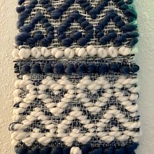 Navy Heart Tapestry Ein Projekt aus dem Bereich Weben und Weben von Emily Wander - 31.08.2023