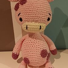 Mi proyecto del curso: Amigurumi para principiantes: teje animales en crochet. Projekt z dziedziny Craft, Projektowanie zabawek, Szydełkowanie, Amigurumi i Wzornictwo tekstyliów użytkownika remesj - 31.08.2023