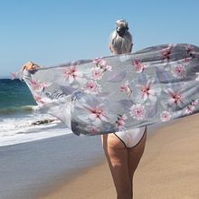 Mi proyecto del curso: Estampado textil con técnicas digitales. Pattern Design, Fashion Design, and Printing project by Lourdes Cano Sbizzera - 09.04.2023