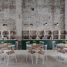 18LA - Cafetería L'arbre . % 022 estudio tarafından hazırlanan İç Tasarım, Mimarlık, Ürün Tasarımı, Mobil, a Tasarımı ve Yapımı, İç Mimarlık, İç Dekoras, on, Ve İç Mekan Fotoğrafçılığı projesi - 09.04.2023