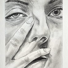 Graphite and Pastel. Een project van Traditionele illustratie,  Creativiteit,  Portrettekening, Tekening met potlood, Realistische tekening y  Artistieke tekening van Matilde Briard - 08.09.2023