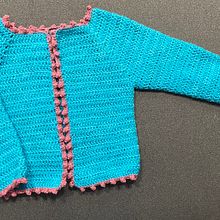 Mi proyecto del curso: Top-down: prendas a crochet de una sola pieza. Projekt z dziedziny Projektowanie mod,  Tkactwo, DIY, Sz, dełkowanie, Wzornictwo tekst i liów użytkownika Sabrina Lima - 07.09.2023