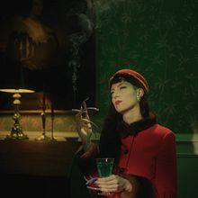 A boring day in hell. Een project van Film, video en televisie, Film,  Video,  Art direction, Kleurcorrectie, Kleurentheorie, Stor, telling,  Muziek, Script, Craft, Kostuumontwerp, Productontwerp y  Ontwerp van Ayla Spaans - 04.01.2021