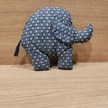 My first Plush toy. Arts, Crafts, To, and Design project by pataaka_studio - 09.12.2023