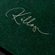 Kállos Estética. Un proyecto de Diseño, Publicidad, Fotografía, Diseño de complementos, Dirección de arte, Diseño de automoción, Br, ing e Identidad, Gestión del diseño, Diseño gráfico, Diseño de iluminación, Packaging, Diseño de producto, Tipografía, Diseño Web, Redes Sociales, Pattern Design, Retoque fotográfico, Creatividad, Diseño de logotipos, Diseño de carteles, Fotografía de moda, Fotografía de estudio, Marketing Digital, Fotografía digital, Diseño para Redes Sociales, Diseño de producto digital y Diseño de papelería				 de Karen Ioannoni - 16.09.2023