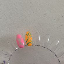 Mi proyecto del curso: Introducción al nail art. Un proyecto de Diseño, Ilustración tradicional, Pintura, Pattern Design y Pintura decorativa de Ana Vera - 28.09.2023