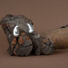 My project for course: Product Photography for Jewelry & Small Objects. Photograph, Product Photograph, Digital Photograph, E-commerce, and Commercial Photograph project by pardinip - 09.23.2023