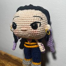 Mi proyecto del curso: Amigurumis personas tejidas a crochet. Projekt z dziedziny Craft, Projektowanie zabawek,  Tkactwo, Sz, dełkowanie, Amigurumi, Wzornictwo tekst i liów użytkownika Alina Arias - 17.09.2023