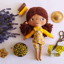 My project for course: Fabric Dolls: Design and Content Creation. Een project van Craft, Speelgoedontwerp, Social media, Mobiele fotografie, Naaiwerk, Productfotografie, Fotografie voor Instagram y Patroonontwerp en kleermakerij van hurajova.petra - 25.09.2023
