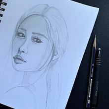 My project for course: Portrait Sketchbooking: Explore the Human Face. Un progetto di Bozzetti, Disegno, Disegno di ritratti, Disegno artistico e Sketchbook di adinayzh - 30.09.2023