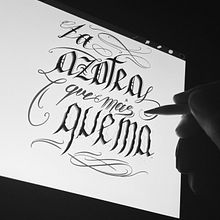 Mi proyecto del curso: Lettering para tatuajes Ein Projekt aus dem Bereich Kalligrafie, Lettering und Tattoodesign von Harvey Perez - 04.10.2023