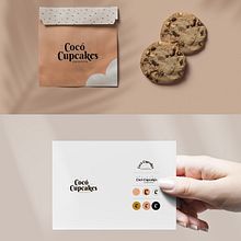 Cocó Cupcakes | Branding & concept art. Br, ing e Identidade, Design gráfico, Tipografia, Design de logotipo, e Design digital projeto de Emilse Go - 11.10.2023