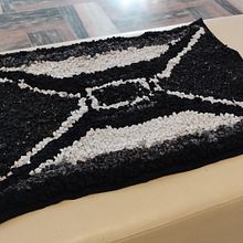 Mi proyecto del curso: Creación de alfombras con retales de tela desde cero. Un proyecto de Diseño de complementos, Artesanía, Decoración de interiores, Tejido y Diseño textil de Daniel Liotti - 09.10.2023