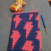 Mi proyecto del curso: Introducción al tapestry. Un progetto di Design di accessori, Pattern design, Fiber Art, Uncinetto e Textile Design di Estefania Iglesia Parapar - 13.10.2023