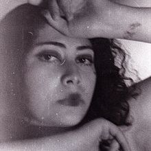 Para Ela. Un proyecto de Fotografía y Dirección de arte de esberardmari - 14.10.2023