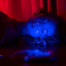 Dreams born of fire. Un progetto di Fotografia, Fotografia di ritratto, Illuminazione fotografica, Fotografia in studio, Fotografia digitale e Fotografia artistica di Mahault Hottelart - 15.10.2023