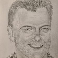 My project for course: Figure Drawing: The Human Head.  Drawing of Ray Stevenson . Un progetto di Belle arti, Disegno a matita, Disegno, Disegno di ritratti, Disegno realistico e Disegno anatomico di Grant Marven - 21.10.2023