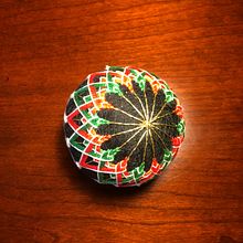 Japanese Temari Ball. Un progetto di Artigianato di Dusty Davidson - 21.10.2023