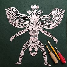 Mi proyecto del curso: Introducción al arte de recortar papel con la técnica Kirie. Projekt z dziedziny Trad, c, jna ilustracja, Craft, Papercraft i DIY użytkownika Arlette Cassot - 23.10.2023