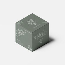 Kindly Cosmetics . Desain, Pencitraan Merek, Identitas, Dan Pengemasan proyek oleh Celia Sáez Cortijo - 10.23.2023